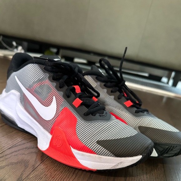 Nike Air Max Impact 4 Black Bright Crimson size 10 - Picture 1 of 5
